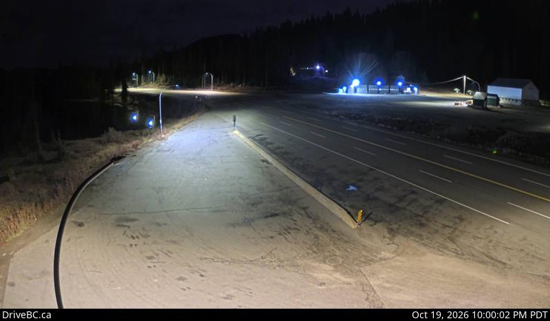 DriveBC webcam: Kootenay Pass Summit on Highway 3 (Kootenay Pass)
