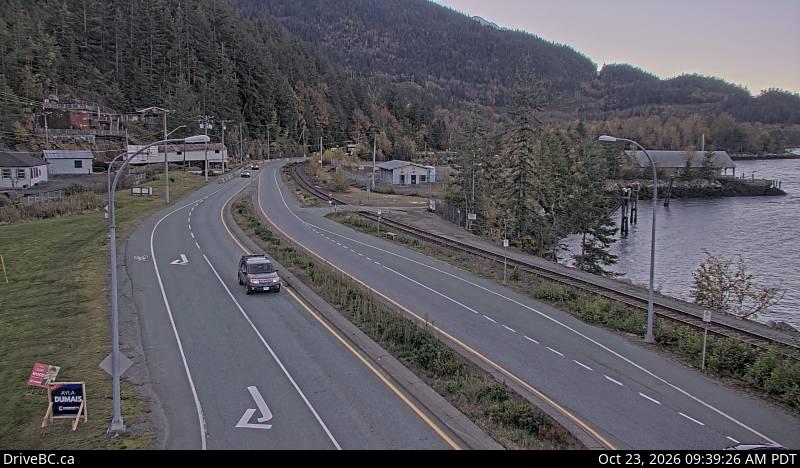 Live DriveBC webcam: Britannia Beach — South on Highway 99 (Sea to Sky)