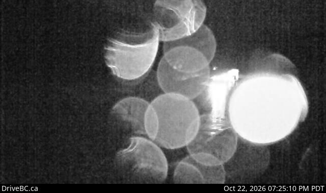DriveBC camera: Highway 16 about 1 km west of the BC-Alberta border and about 27 km to Jasper in Alberta, looking west.