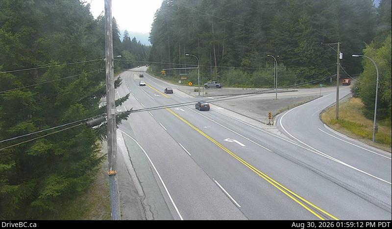 Live DriveBC webcam: Alice Lake — South on Highway 99 (Sea to Sky)