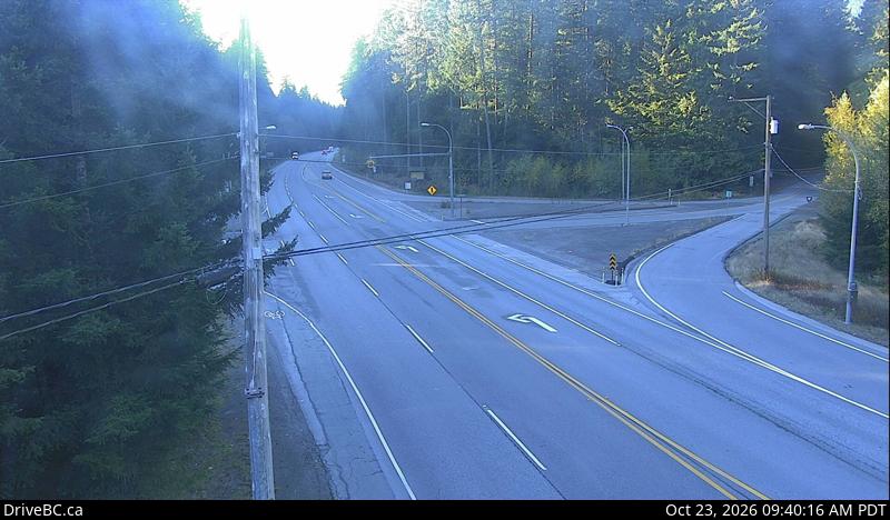 Live DriveBC webcam: Alice Lake — South on Highway 99 (Sea to Sky)