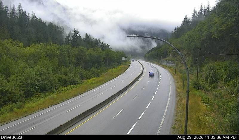 Portia — North — Hwy 5 at Portia Chain Up, looking north