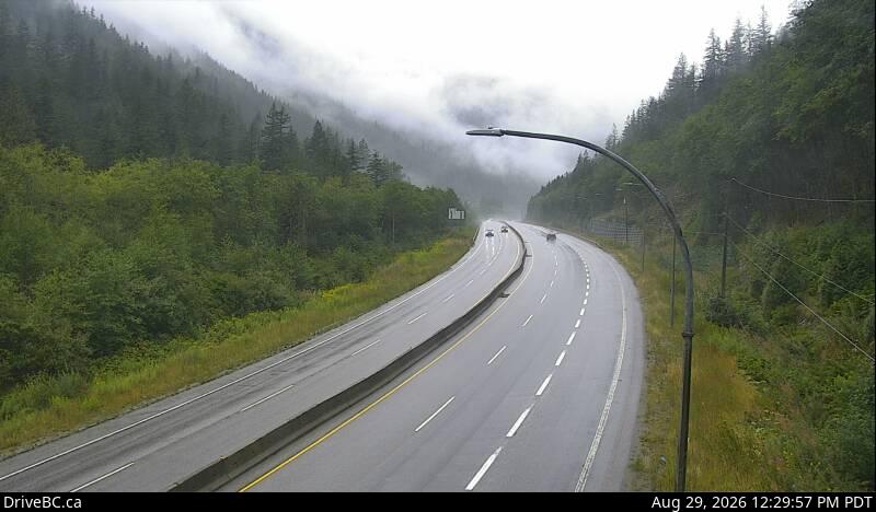 Portia — North — Hwy 5 at Portia Chain Up, looking north