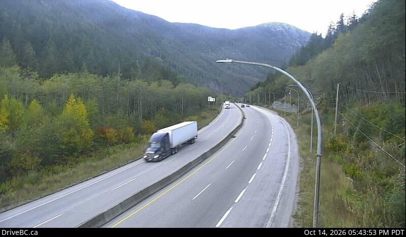 Portia — North — Hwy 5 at Portia Chain Up, looking north