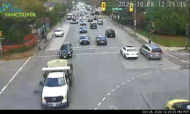 Oak Street at 70 Avenue - N