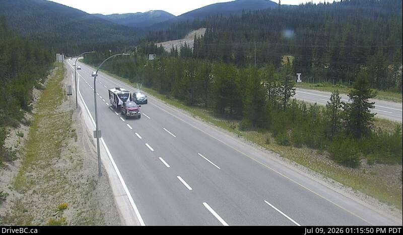 Britton Creek — South — Hwy 5 at Britton Creek Rest Area, looking south
