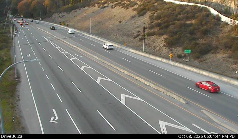 DriveBC webcam: West Shore Parkway — Northbound on Highway 1 (Malahat)