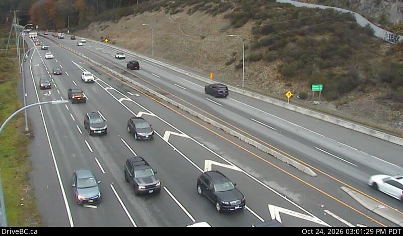 DriveBC webcam: West Shore Parkway — Northbound on Highway 1 (Malahat)