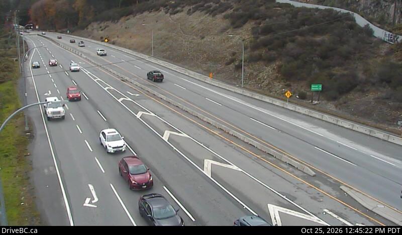 DriveBC webcam: West Shore Parkway — Northbound on Highway 1 (Malahat)