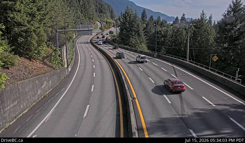 Live DriveBC webcam: Lions Bay — South on Highway 99 (Sea to Sky)