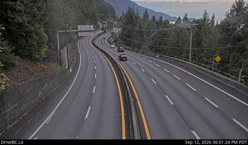 Live DriveBC webcam: Lions Bay — South on Highway 99 (Sea to Sky)