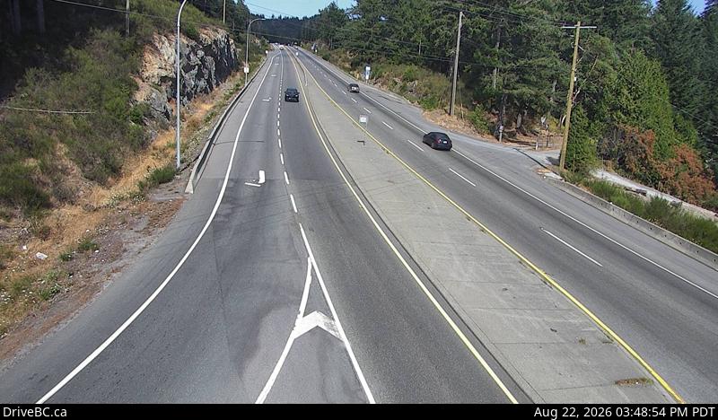 Live DriveBC webcam: Malahat Drive — North on Highway 1 (Malahat)