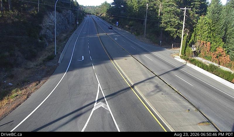 DriveBC webcam: Malahat Drive — North on Highway 1 (Malahat)