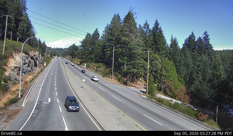 Live DriveBC webcam: Malahat Drive — North on Highway 1 (Malahat)