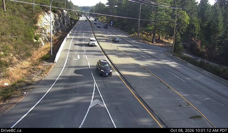 DriveBC webcam: Malahat Drive — North on Highway 1 (Malahat)
