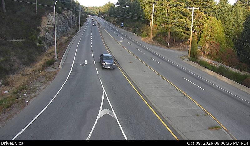 DriveBC webcam: Malahat Drive — North on Highway 1 (Malahat)