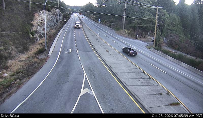 DriveBC webcam: Malahat Drive — North on Highway 1 (Malahat)