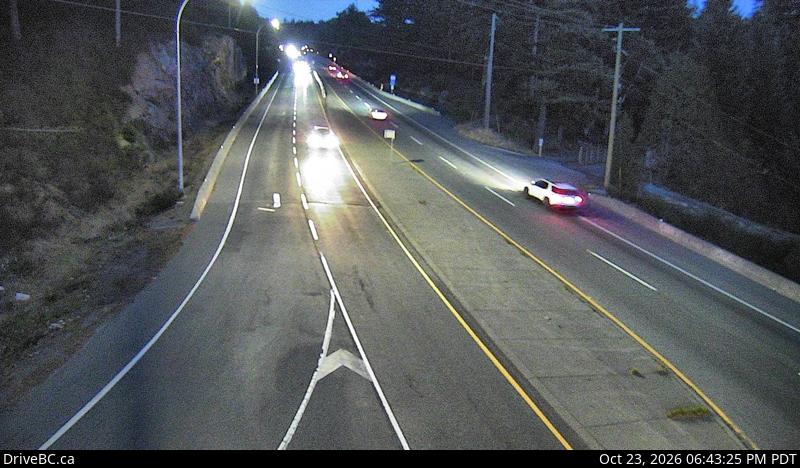 DriveBC webcam: Malahat Drive — North on Highway 1 (Malahat)