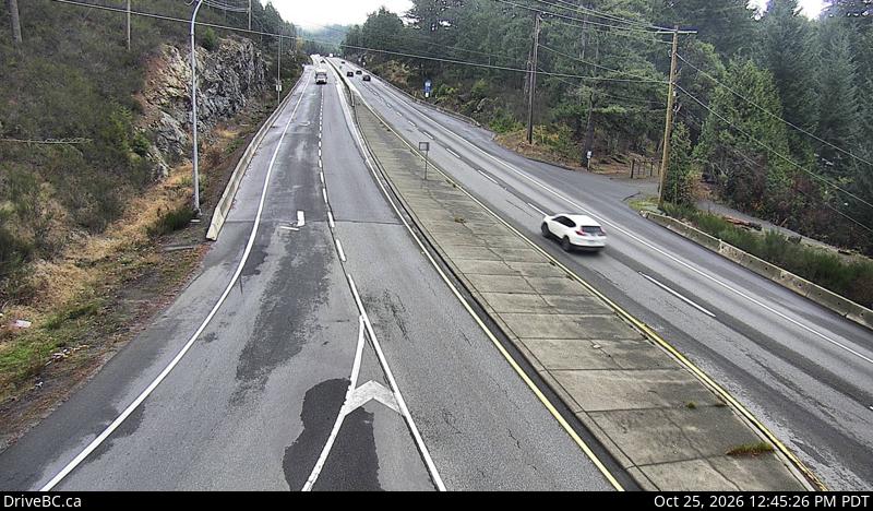 DriveBC webcam: Malahat Drive — North on Highway 1 (Malahat)