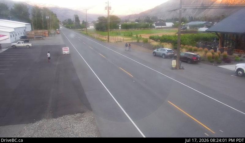 Live DriveBC webcam: Keremeos — East on Highway 3 (Hope-Princeton)