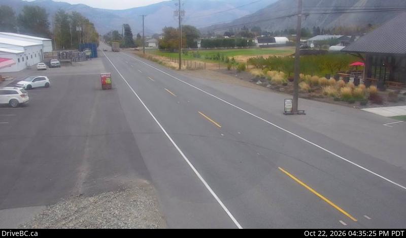 Live DriveBC webcam: Keremeos — East on Highway 3 (Hope-Princeton)