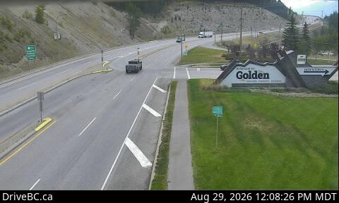 Live DriveBC webcam: Golden — Eastbound on Highway 1 (Rogers Pass)