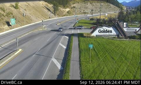 Live DriveBC webcam: Golden — Eastbound on Highway 1 (Rogers Pass)