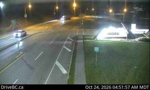 Live DriveBC webcam: Golden — Eastbound on Highway 1 (Kicking Horse Pass)