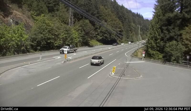 DriveBC webcam: Malahat at Tunnel Hill on Highway 1 (Malahat)