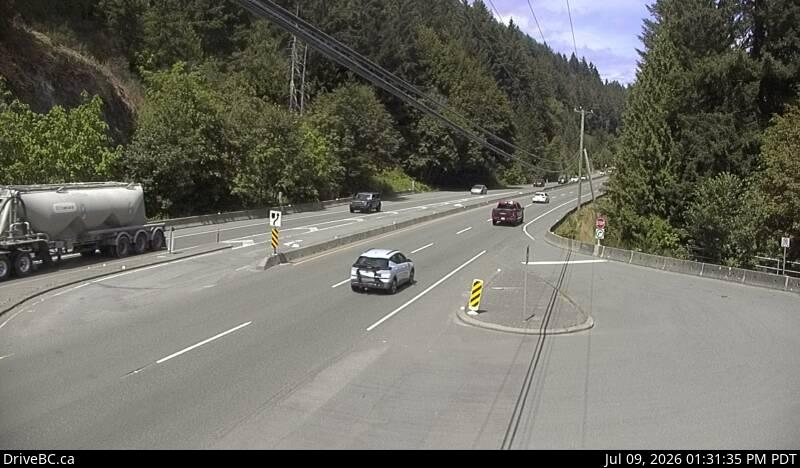 DriveBC webcam: Malahat at Tunnel Hill on Highway 1 (Malahat)