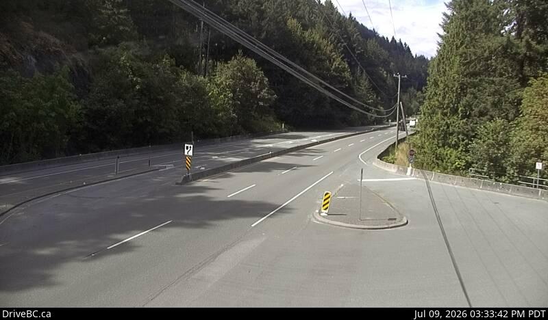 DriveBC webcam: Malahat at Tunnel Hill — North on Highway 1 (Malahat)