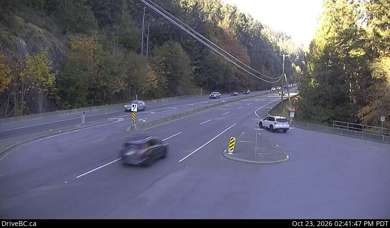 DriveBC webcam: Malahat at Tunnel Hill — North on Highway 1 (Malahat)
