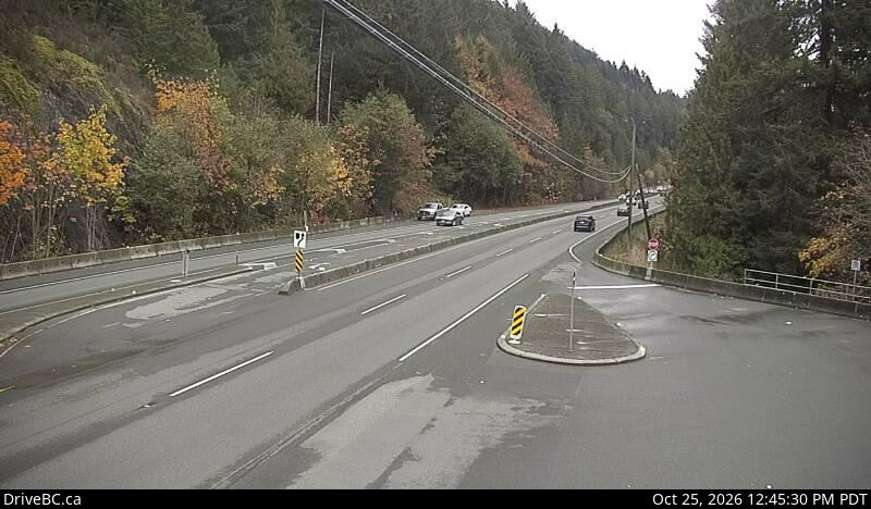 DriveBC webcam: Malahat at Tunnel Hill — North on Highway 1 (Malahat)
