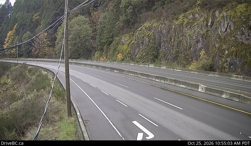 DriveBC webcam: Malahat at Tunnel Hill — South on Highway 1 (Malahat)