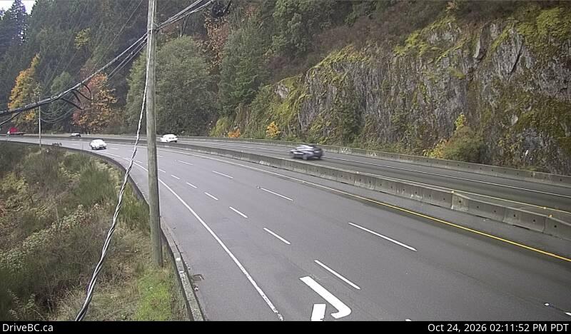 DriveBC webcam: Malahat at Tunnel Hill — South on Highway 1 (Malahat)