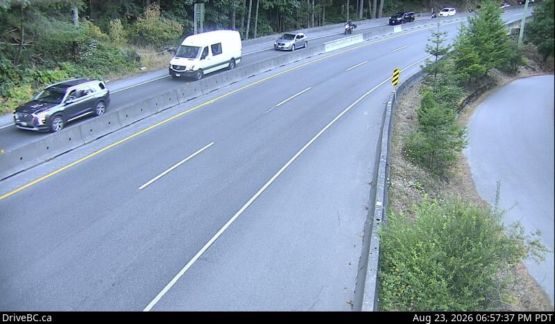 DriveBC webcam: Goldstream Park — North on Highway 1 (Malahat)