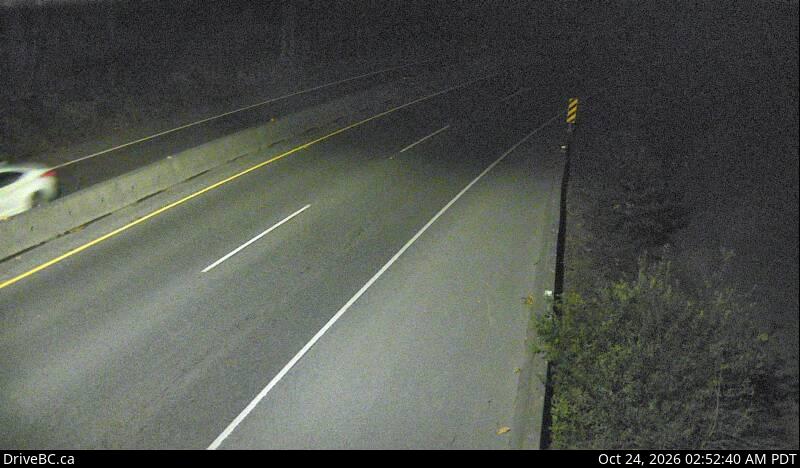 DriveBC webcam: Goldstream Park — North on Highway 1 (Malahat)