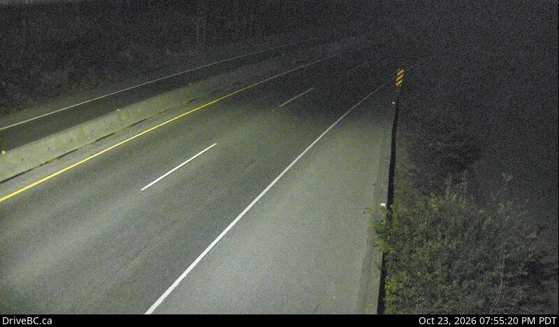DriveBC webcam: Goldstream Park — North on Highway 1 (Malahat)