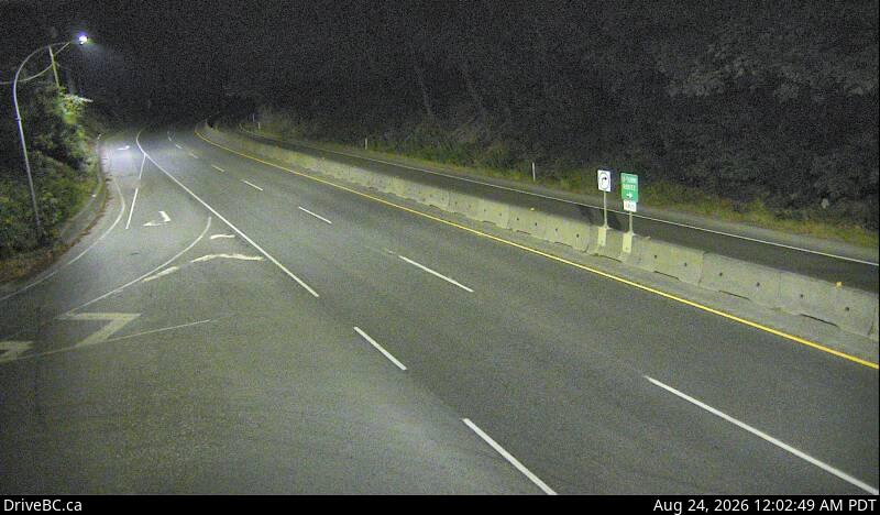 DriveBC webcam: Goldstream Park — South on Highway 1 (Malahat)