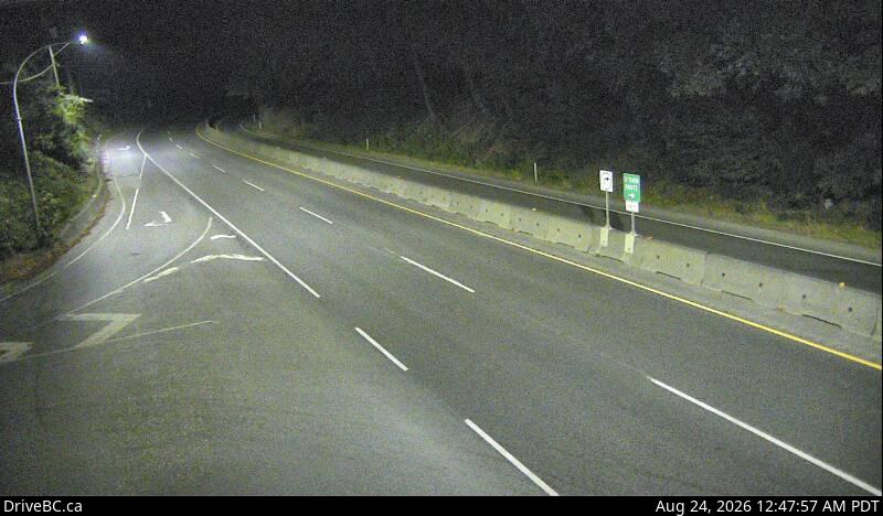DriveBC webcam: Goldstream Park — South on Highway 1 (Malahat)