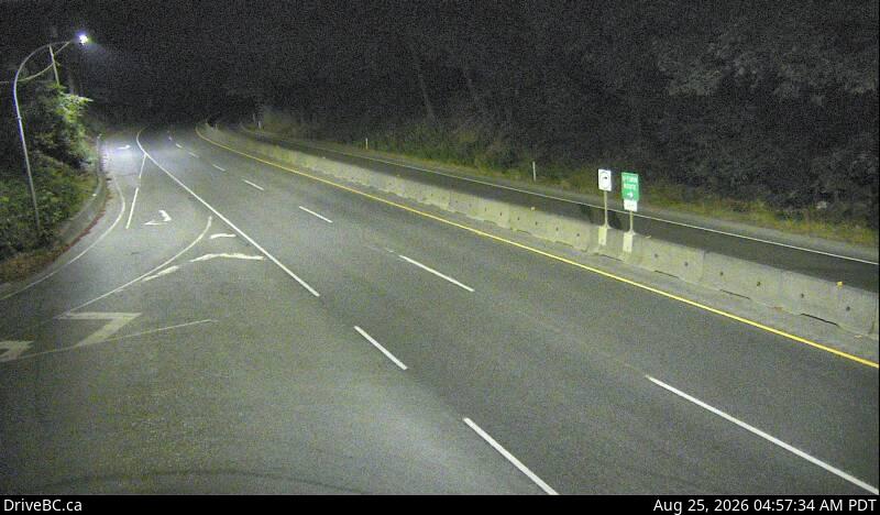 DriveBC webcam: Goldstream Park — South on Highway 1 (Malahat)