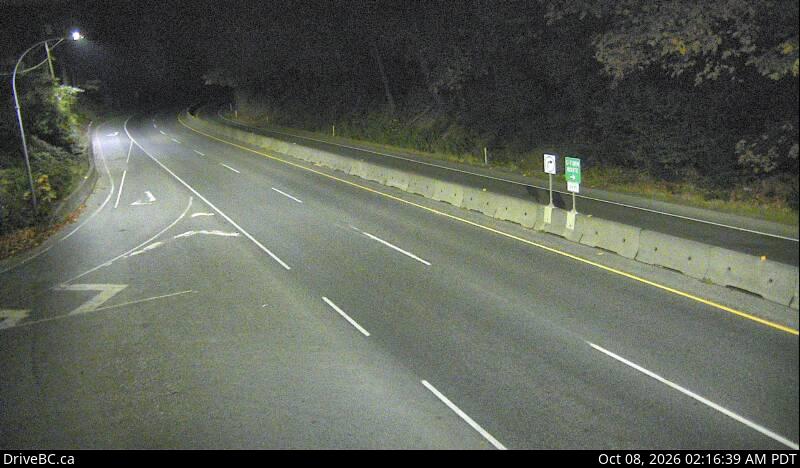 DriveBC webcam: Goldstream Park — South on Highway 1 (Malahat)