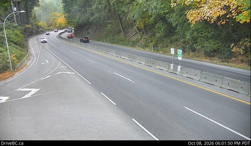 DriveBC webcam: Goldstream Park — South on Highway 1 (Malahat)