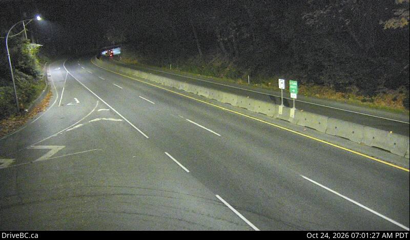 DriveBC webcam: Goldstream Park — South on Highway 1 (Malahat)