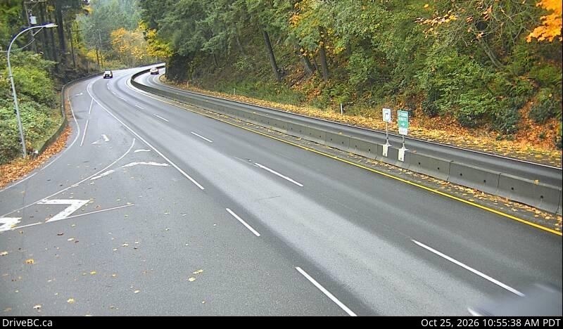 DriveBC webcam: Goldstream Park — South on Highway 1 (Malahat)