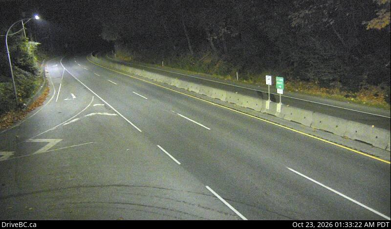 DriveBC webcam: Goldstream Park — South on Highway 1 (Malahat)