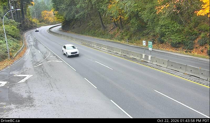 DriveBC webcam: Goldstream Park — South on Highway 1 (Malahat)