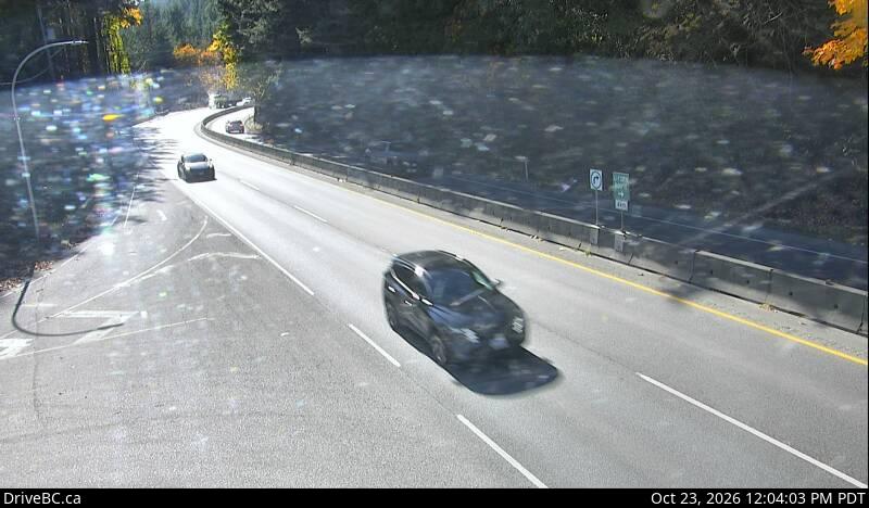 DriveBC webcam: Goldstream Park — South on Highway 1 (Malahat)