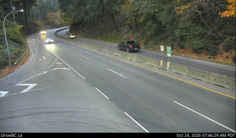 DriveBC webcam: Goldstream Park — South on Highway 1 (Malahat)