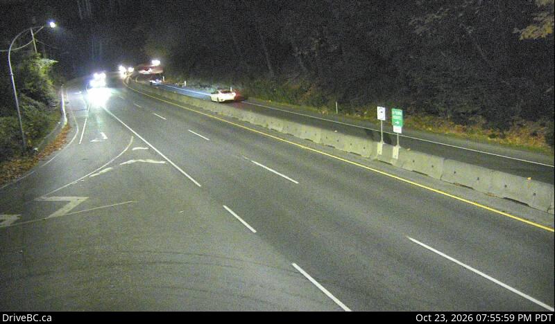 DriveBC webcam: Goldstream Park — South on Highway 1 (Malahat)